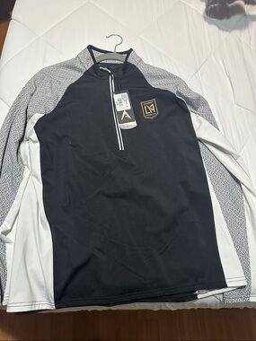 Men’s Black & White Quarter-Zip Turtleneck Pullover
